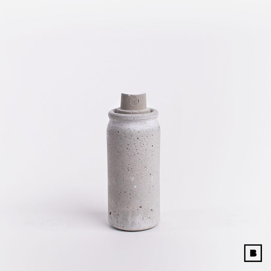 betonat-berlin-graffiti-objects-cancrete-400er-concrete-spraycan